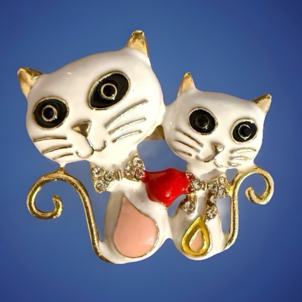 Kitty Cat Brooch Enamel Rhinestones Statement Pin NIP Cute❣️